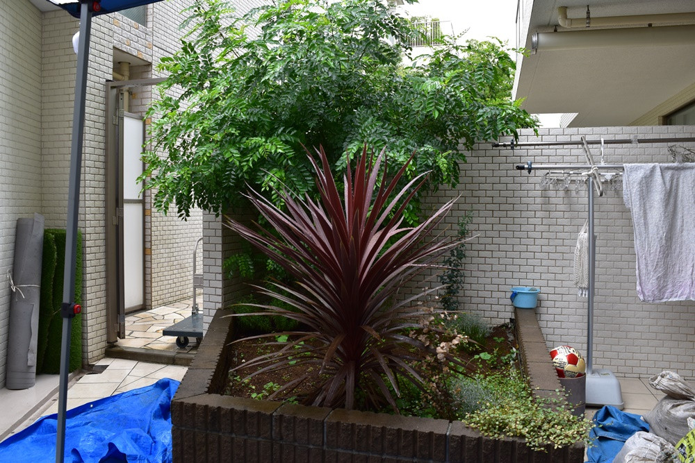 川崎市高津区のマンションでベランダガーデニング 埼玉エリアで承るエクステリアの施工例をブログで紹介しています